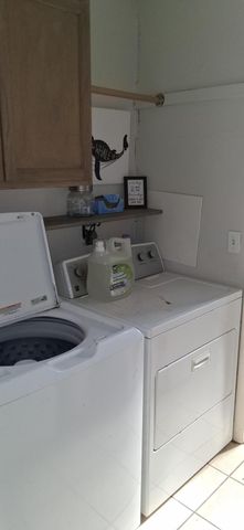 1518 80th Street NW, Grove, OK 74344