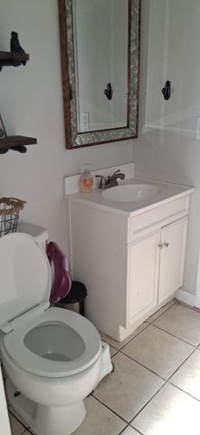 1518 80th Street NW, Grove, OK 74344