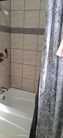 1518 80th Street NW, Grove, OK 74344