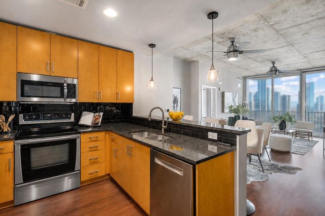 360 Nueces ST 1805, Austin, TX 78701