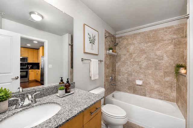 360 Nueces ST 1805, Austin, TX 78701