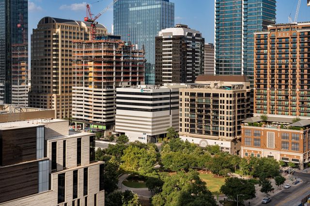 360 Nueces ST 1805, Austin, TX 78701