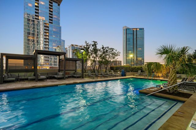 360 Nueces ST 1805, Austin, TX 78701