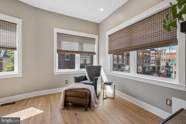 801 S 8TH ST, Philadelphia, PA 19147