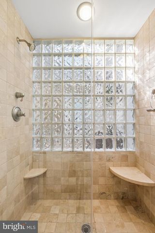 801 S 8TH ST, Philadelphia, PA 19147