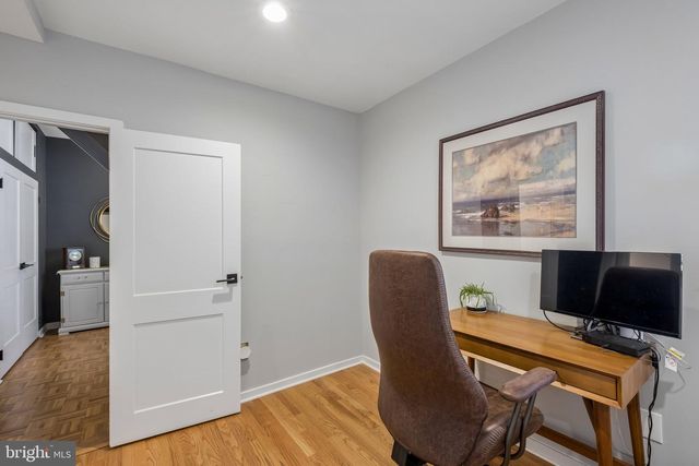 801 S 8TH ST, Philadelphia, PA 19147