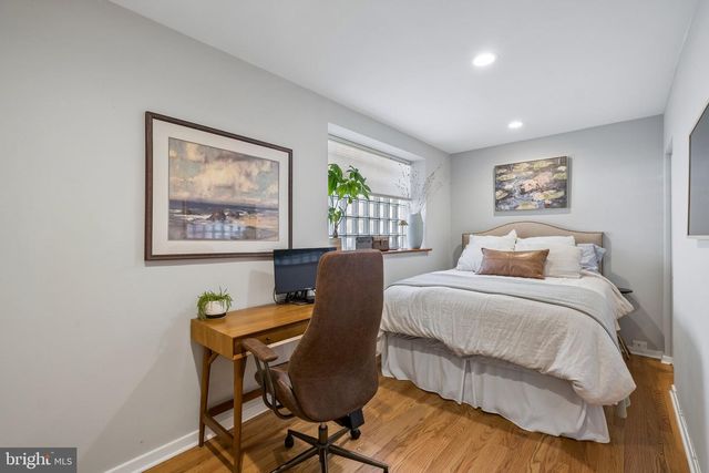 801 S 8TH ST, Philadelphia, PA 19147