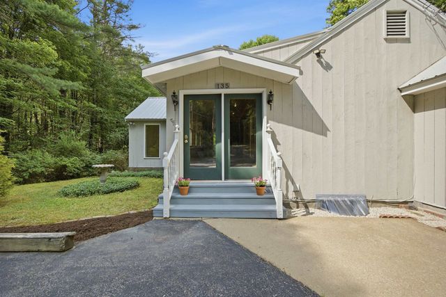 135 Lower Straw Road, Hopkinton, NH 03229