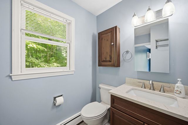 135 Lower Straw Road, Hopkinton, NH 03229