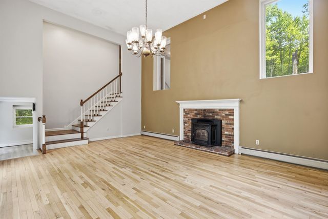 135 Lower Straw Road, Hopkinton, NH 03229
