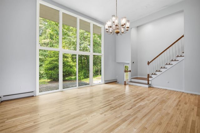 135 Lower Straw Road, Hopkinton, NH 03229