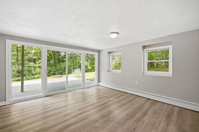 135 Lower Straw Road, Hopkinton, NH 03229
