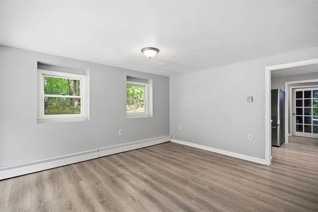 135 Lower Straw Road, Hopkinton, NH 03229