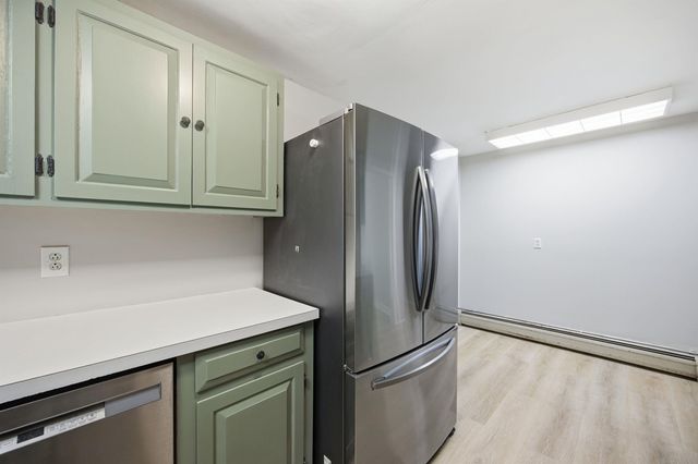 135 Lower Straw Road, Hopkinton, NH 03229