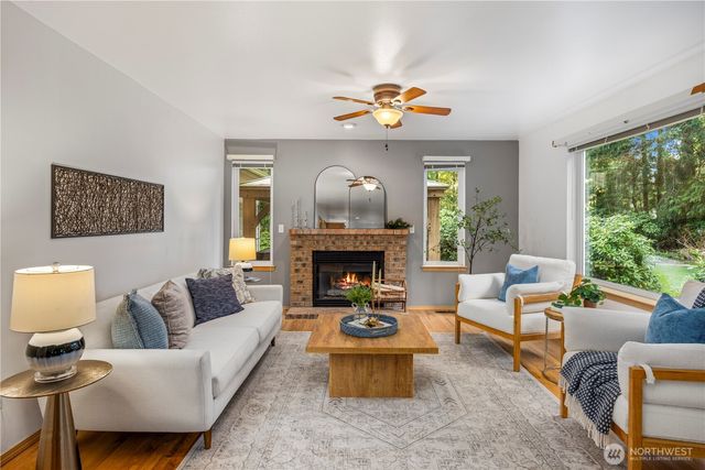 1000 NE Mount Ellinor Court, Poulsbo, WA 98370