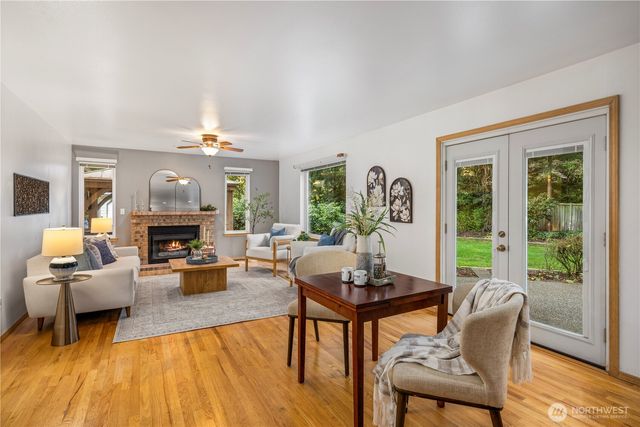 1000 NE Mount Ellinor Court, Poulsbo, WA 98370