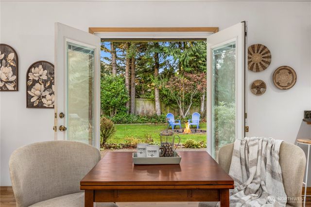 1000 NE Mount Ellinor Court, Poulsbo, WA 98370