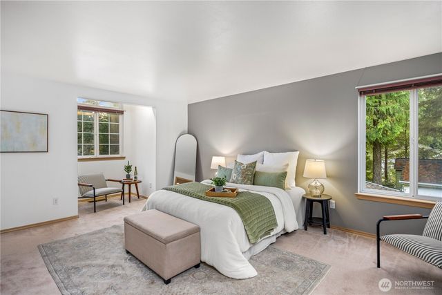 1000 NE Mount Ellinor Court, Poulsbo, WA 98370