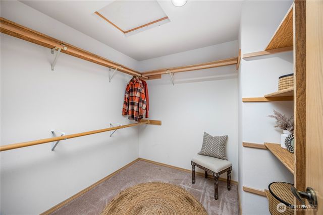 1000 NE Mount Ellinor Court, Poulsbo, WA 98370