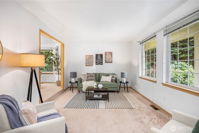 1000 NE Mount Ellinor Court, Poulsbo, WA 98370