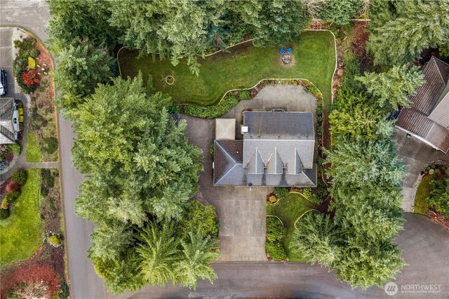 1000 NE Mount Ellinor Court, Poulsbo, WA 98370