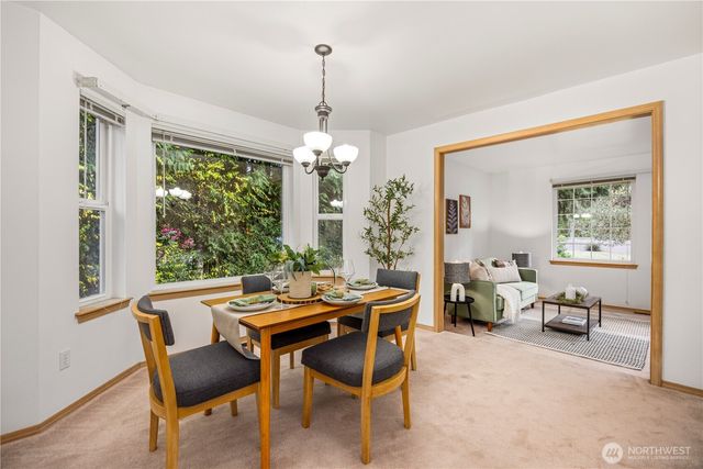 1000 NE Mount Ellinor Court, Poulsbo, WA 98370