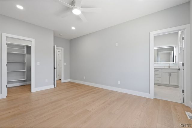 6380 Finish Line Trail, Cicero, NY 13029