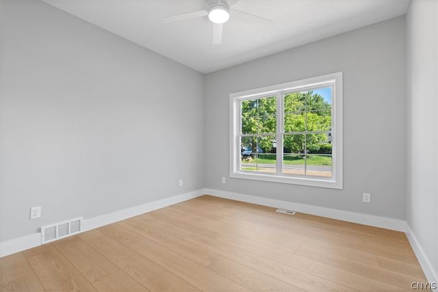 6380 Finish Line Trail, Cicero, NY 13029