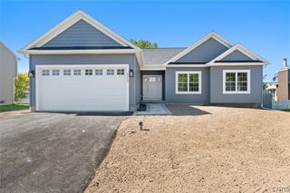 6380 Finish Line Trail, Cicero, NY 13029