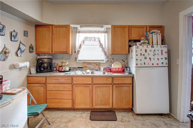 3048 Seymour Avenue, Cleveland, OH 44113