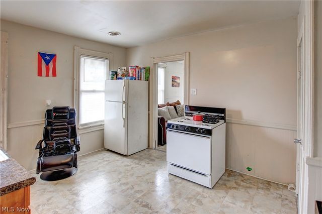 3048 Seymour Avenue, Cleveland, OH 44113