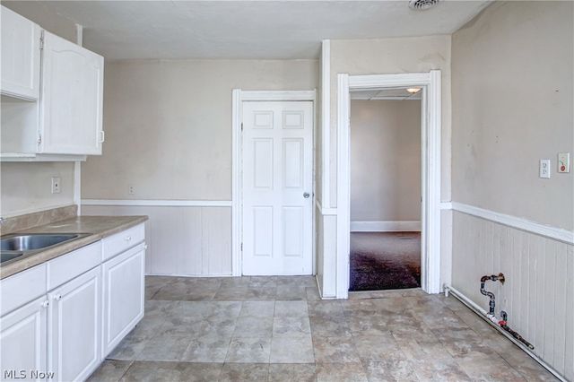 3048 Seymour Avenue, Cleveland, OH 44113