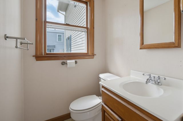 101 Fisher St, North Attleboro, MA 02760