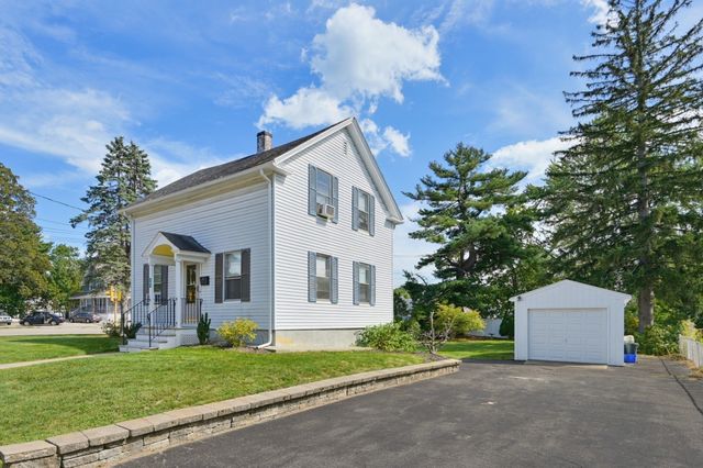 101 Fisher St, North Attleboro, MA 02760