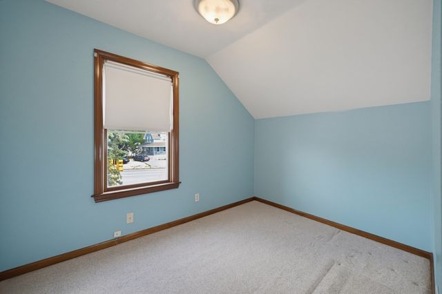 101 Fisher St, North Attleboro, MA 02760