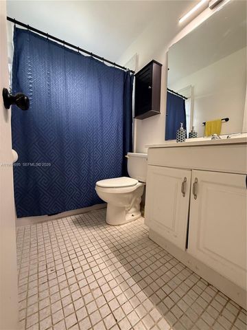2381 SW 70th Avenue 49, Davie, FL 33317