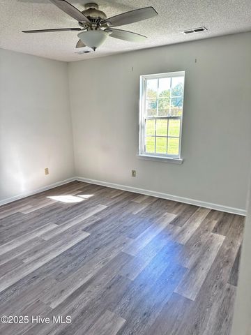 303 Tundra Place, Jacksonville, NC 28540