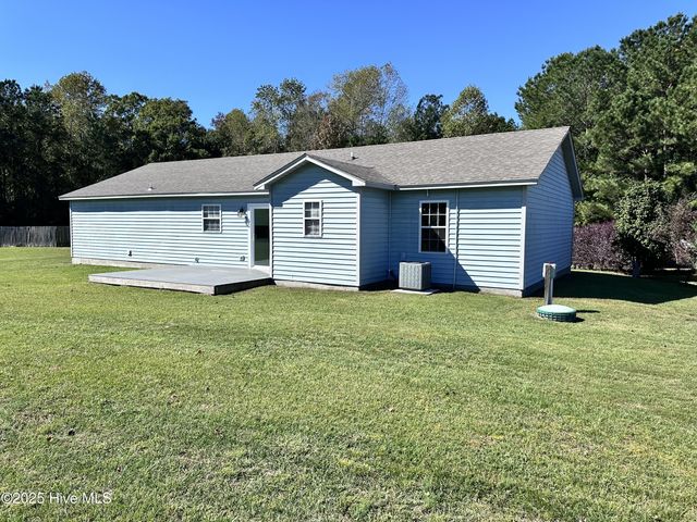 303 Tundra Place, Jacksonville, NC 28540