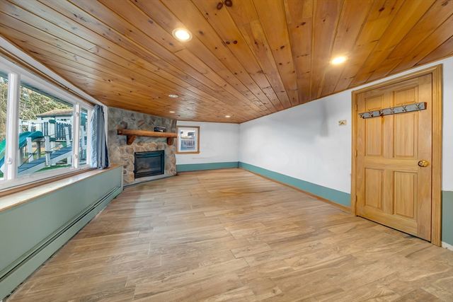 67 Boundary St, Brockton, MA 02302