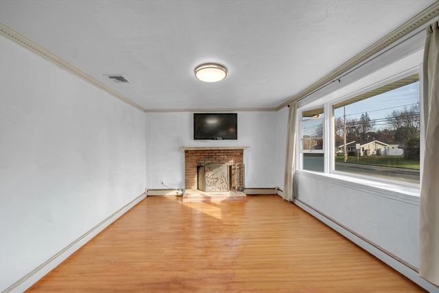 67 Boundary St, Brockton, MA 02302