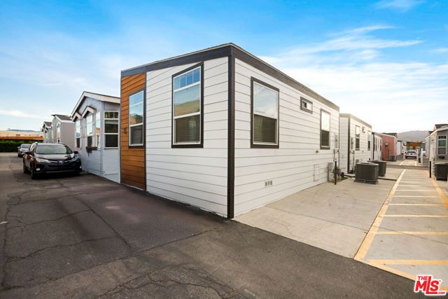 8250 Lankershim Boulevard 29, North Hollywood (los Angeles), CA 91605