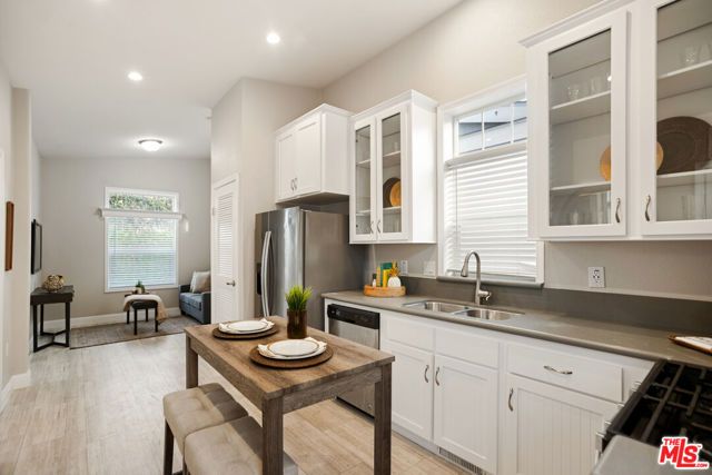 8250 Lankershim Boulevard 29, North Hollywood (los Angeles), CA 91605