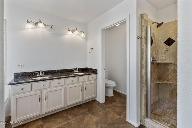 1710 W HIDDENVIEW Drive, Phoenix, AZ 85045