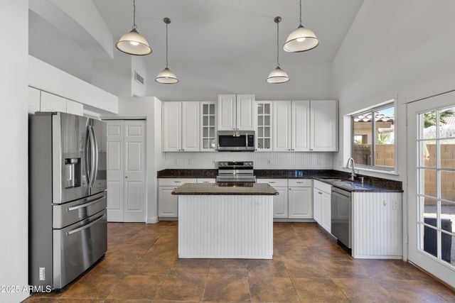 1710 W HIDDENVIEW Drive, Phoenix, AZ 85045