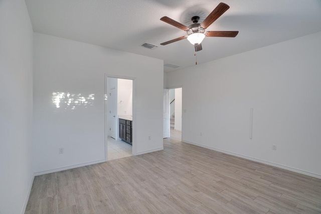 9015 Looksee LN, Austin, TX 78744