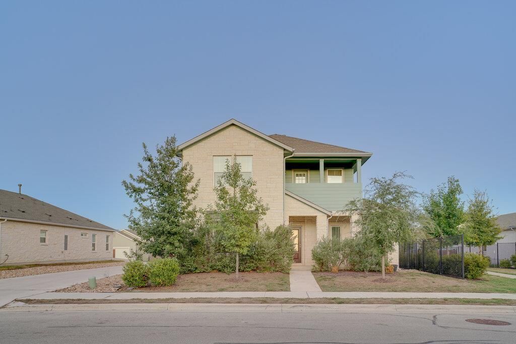 9015 Looksee LN, Austin, TX 78744