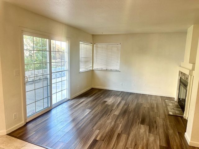 4013 Honey Rose Pl, Antelope, CA 95843
