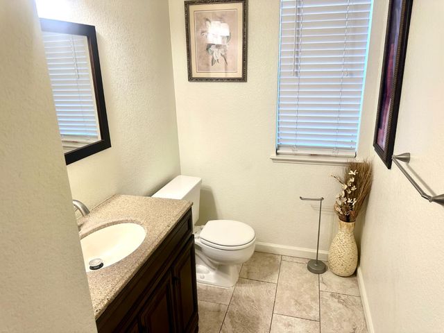 4013 Honey Rose Pl, Antelope, CA 95843