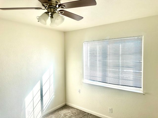 4013 Honey Rose Pl, Antelope, CA 95843