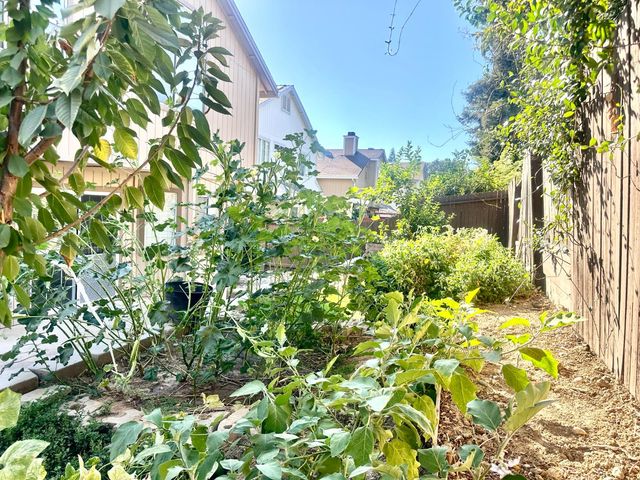 4013 Honey Rose Pl, Antelope, CA 95843